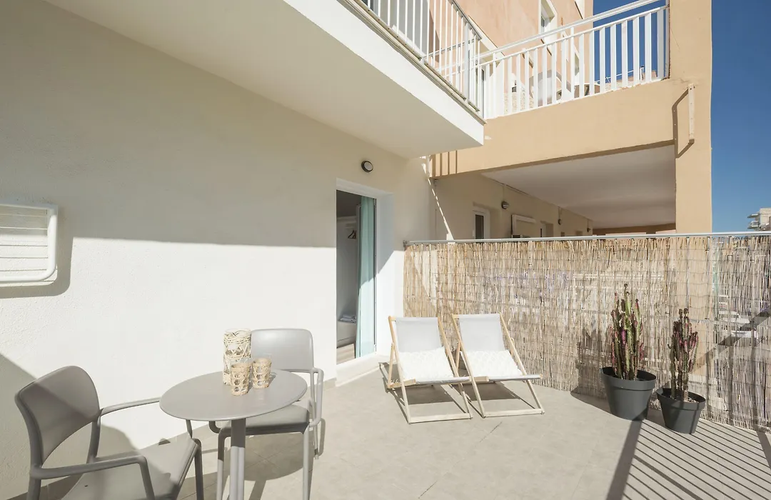 Forenna Hostel (Adults Only)-1